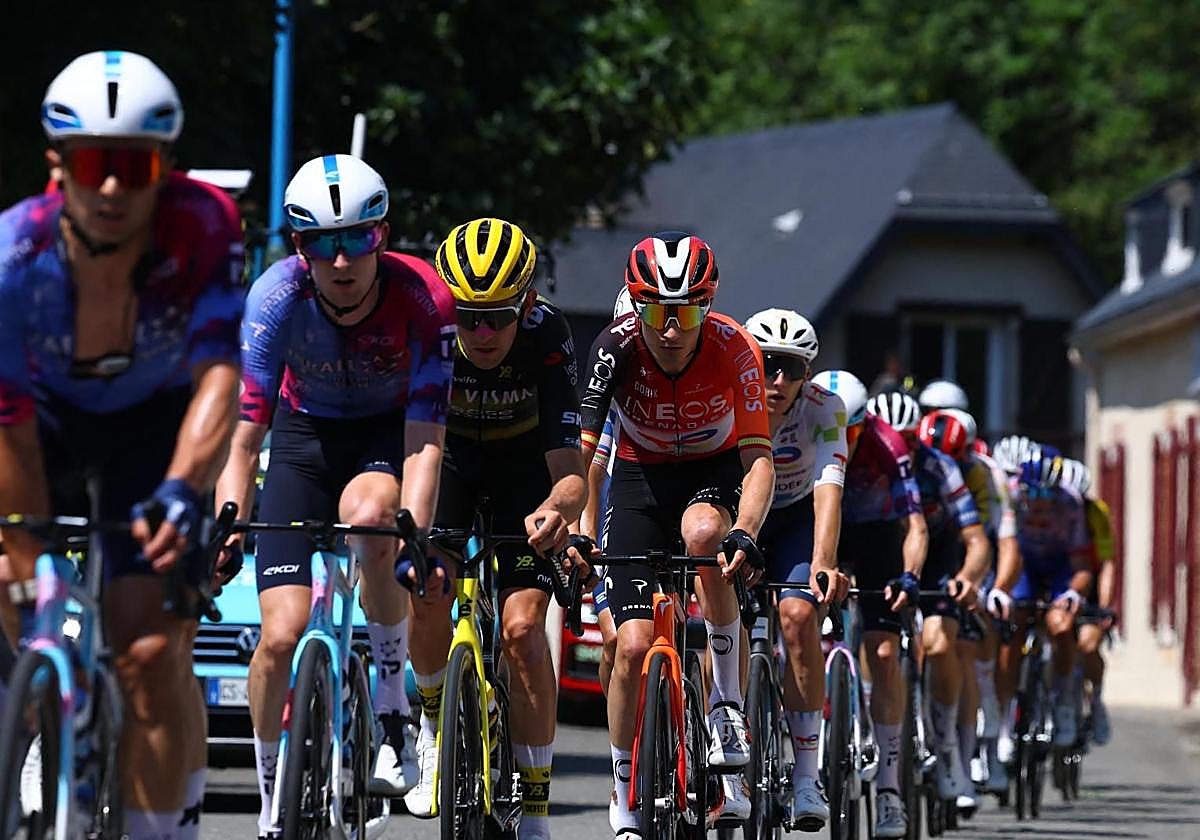 Carlos Rodríguez, en el centro, dentro de la fuga.