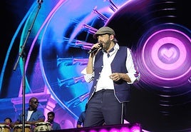 Juan Luis Guerra en su concierto en el estadio de La Victoria.