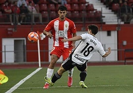 Pubill jugando contra el Racing de Ferrol