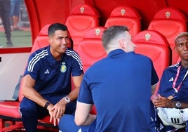 Cristiano Ronaldo en el banquillo del UD Almería Stadium en el 2024
