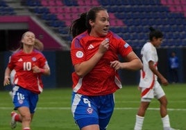 Sonya Keefe celebra su gol a Perú en la primera jornada de la Copa América.
