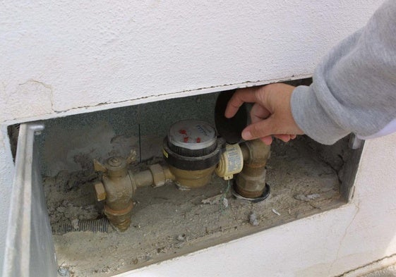 El fraude de agua es un problema histórico en muchos municipios.