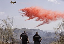 Incendio con tres focos en el barranco del Caicedo