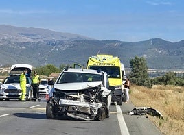Choque frontal entre Alhendín y Las Gabias.