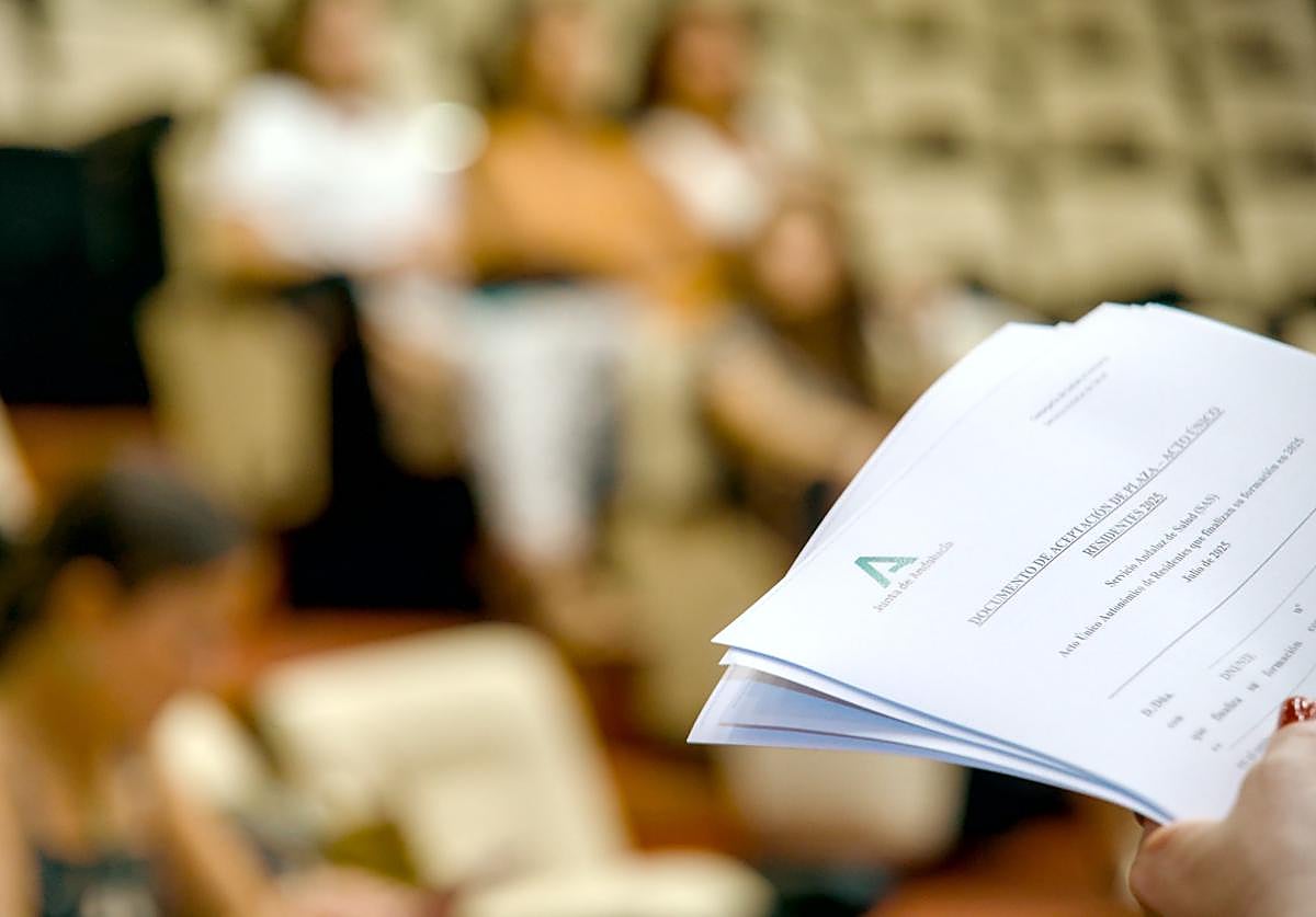 Jaén suma 48 plazas de especialista para residentes en medicina que finalizan su formación