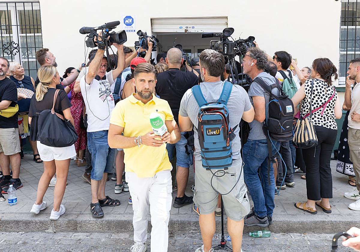 Imagen del punto de encuentro familiar el pasado martes durante la entrega.