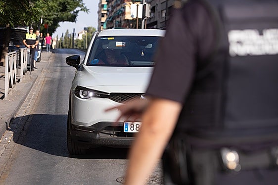 Las imágenes de Juana Rivas y Arcuri en los juzgados de La Caleta