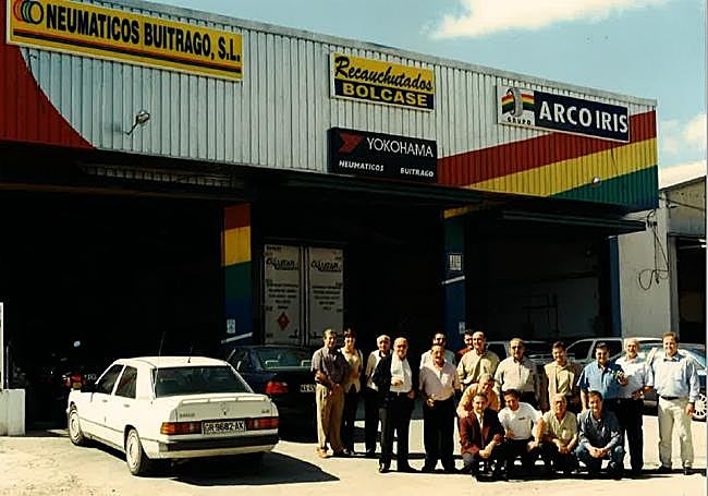 Dionisio Extremera acompañado de otros empresarios del sector.