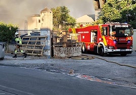 Incendio en el Polígono de Asegra.