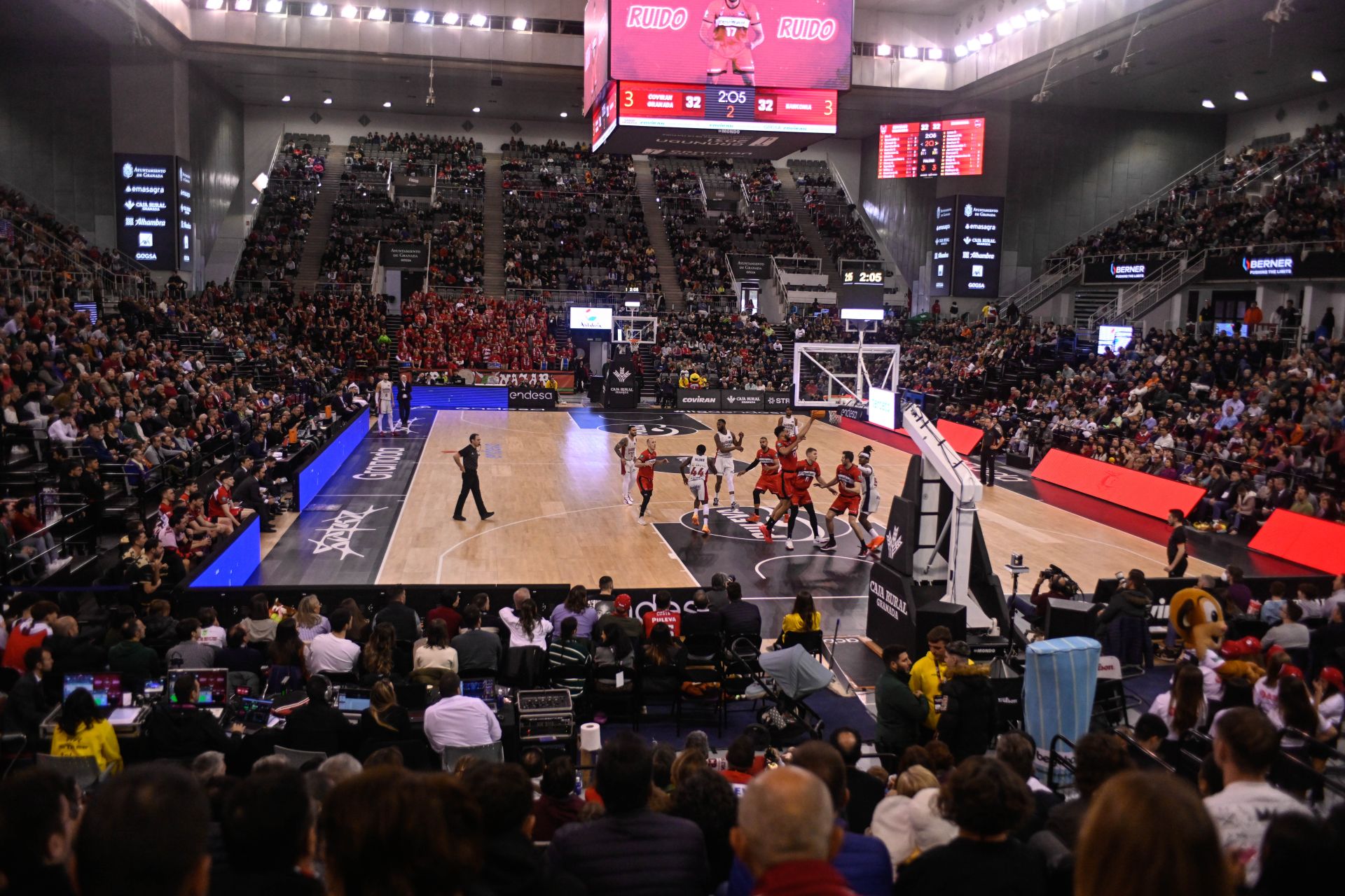 Un partido en el Palacio.