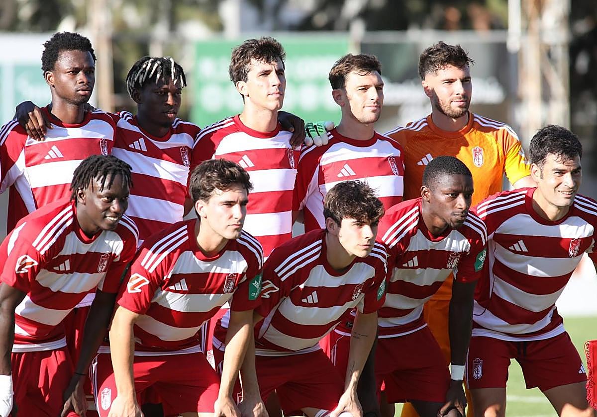 Alineación titular del Granada para el amistoso contra el Cádiz.