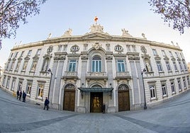 Exterior del Tribunal Supremo.