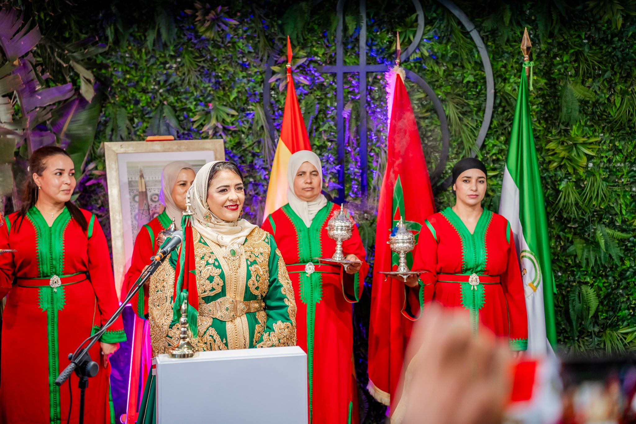El abrazo entre las orillas de Alborán
