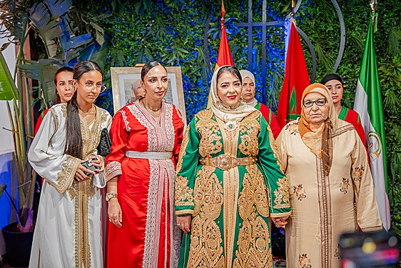 El abrazo entre las orillas de Alborán