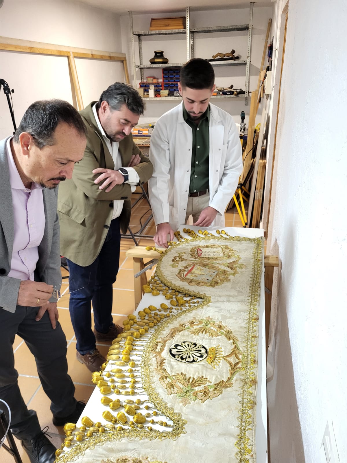 Egea ha resaltado que «las ayudas podrán cubrir hasta el 100% del coste aceptado, con un límite de 40.000 euros, lo que evitará que las entidades beneficiarias tengan que buscar financiación adicional para conservar sus bienes patrimoniales».