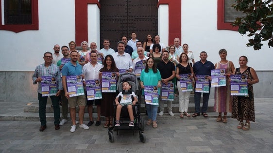 Hermandades de distintos municipios de Granada se unen para recaudar fondos para Adrián Santiago en su lucha contra la INAD