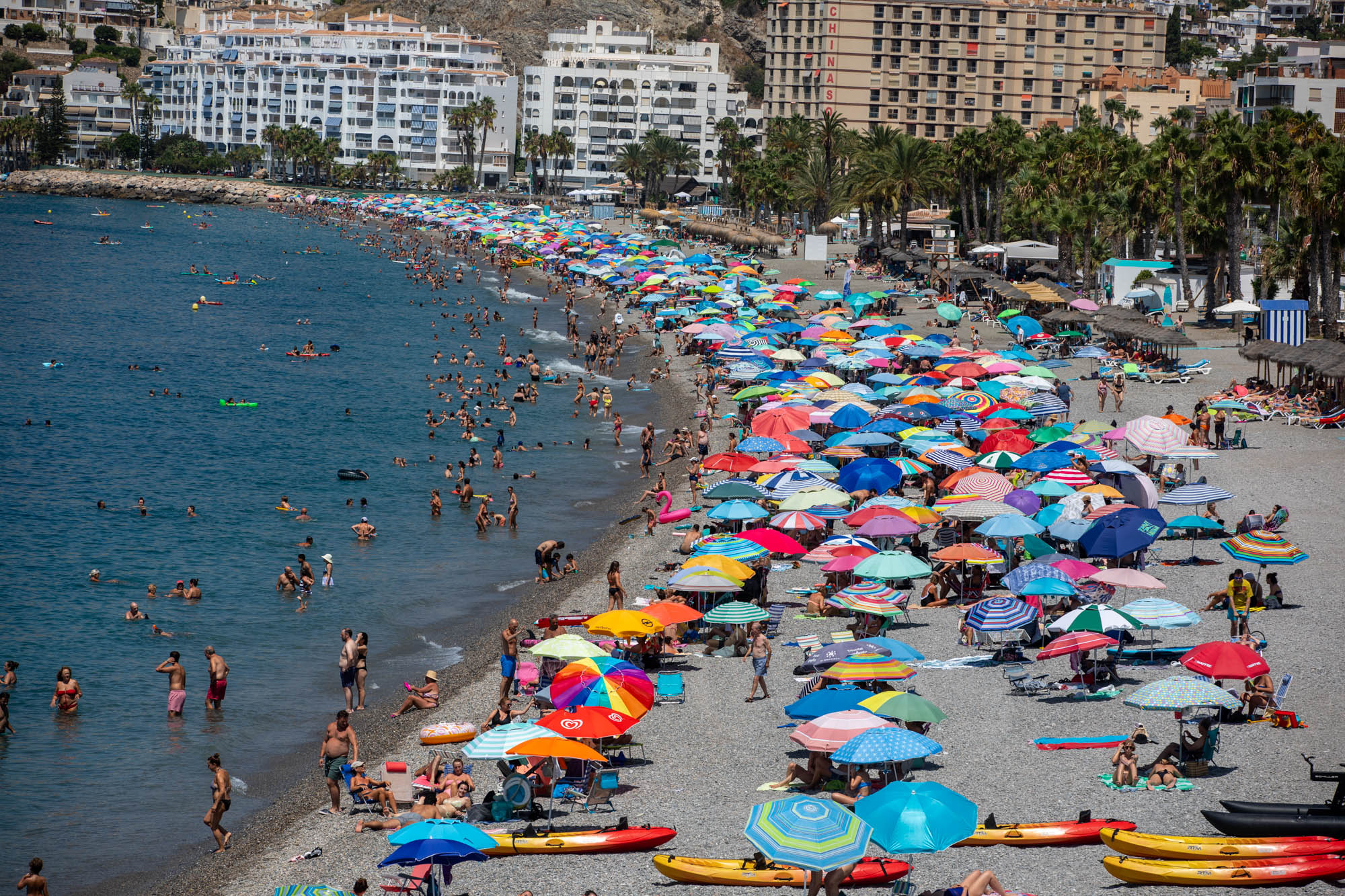 Primer fin de semana de agosto a reventar en Almuñécar