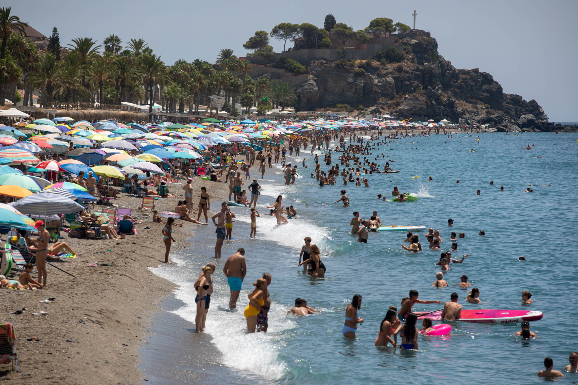 Primer fin de semana de agosto a reventar en Almuñécar