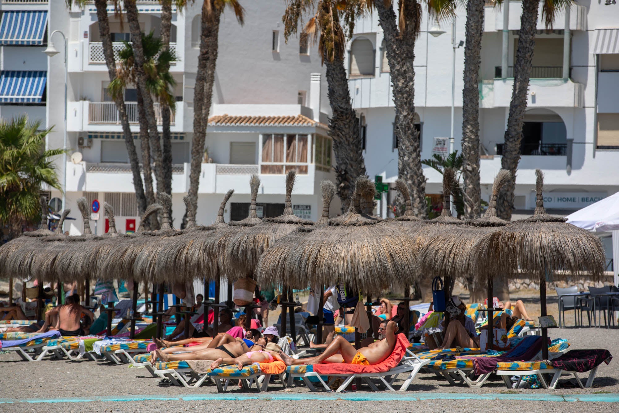 Primer fin de semana de agosto a reventar en Almuñécar