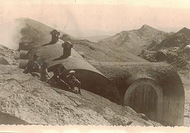 Una foto antigua del refugio Elorrieta