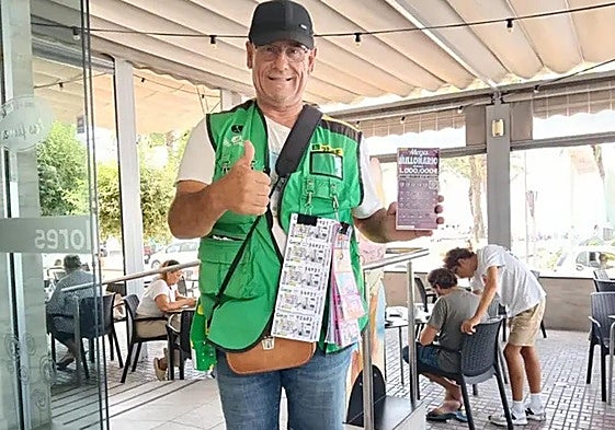 El vendedor del boleto premiado, Antonio Pastor.