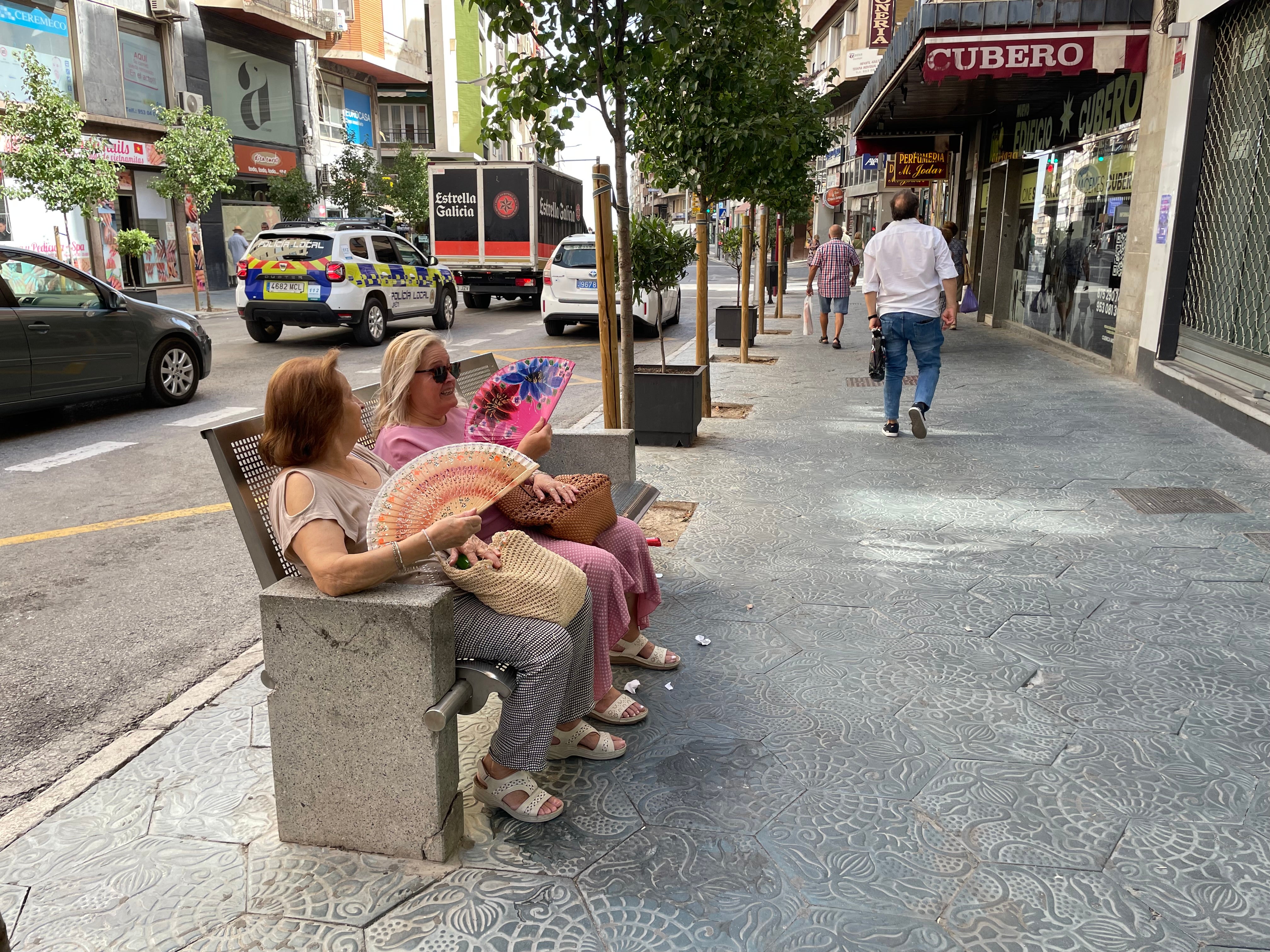 Así capean los jinenses el calor extremo