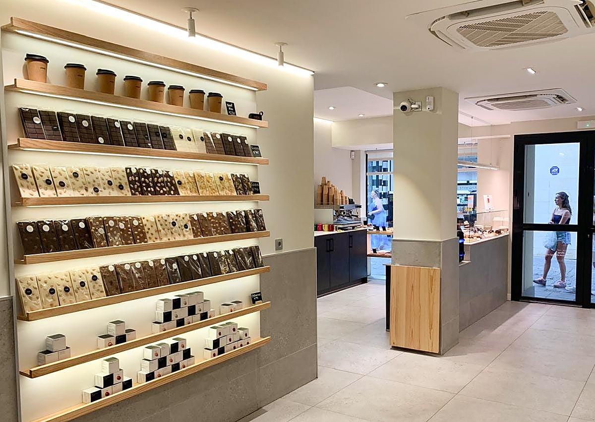 Imagen secundaria 1 - El paraíso de los celíacos en Granada tiene unos dulces descomunales: «Saben como si llevaran gluten»