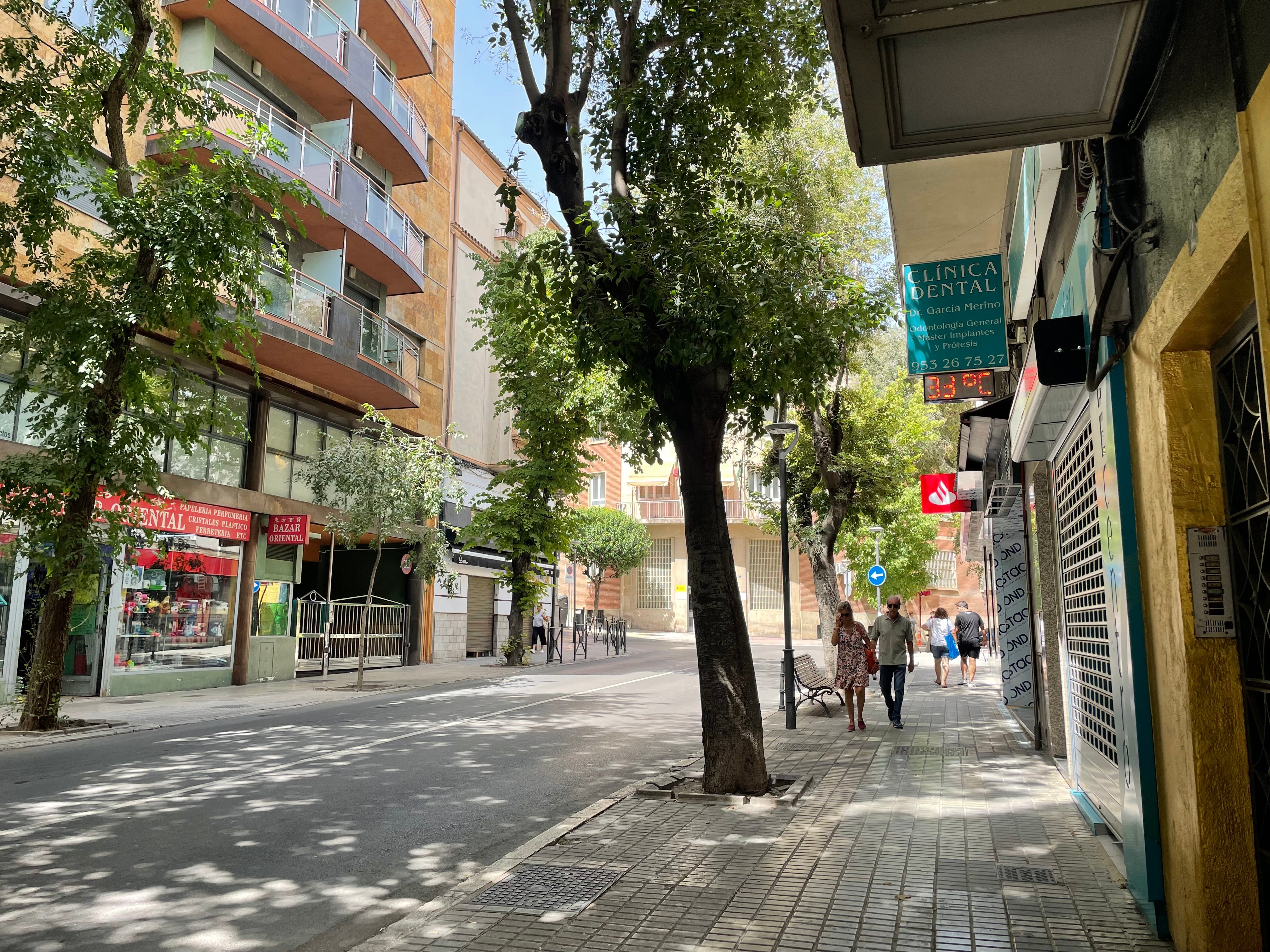 Así capean los jinenses el calor extremo