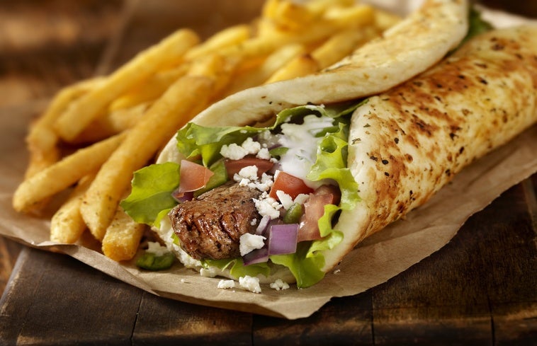 Un médico advierte de los riesgos que provoca comer un simple kebab: «Es una bomba»