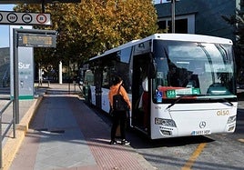 Uno de los autobuses del Consorcio de Transporte Metropolitano de Granada.