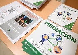Información sobre mediación que ofrece la Junta de Andalucía.