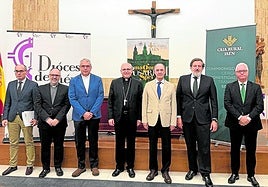 José Manuel Criado, José Antonio Sánchez, Juan Ignacio Damas, Sebastián Chico, Juan Núñez, Luis Jesús García-Lomas y Juan Gallego, tras la firma del acuerdo en la Diócesis de Jaén.