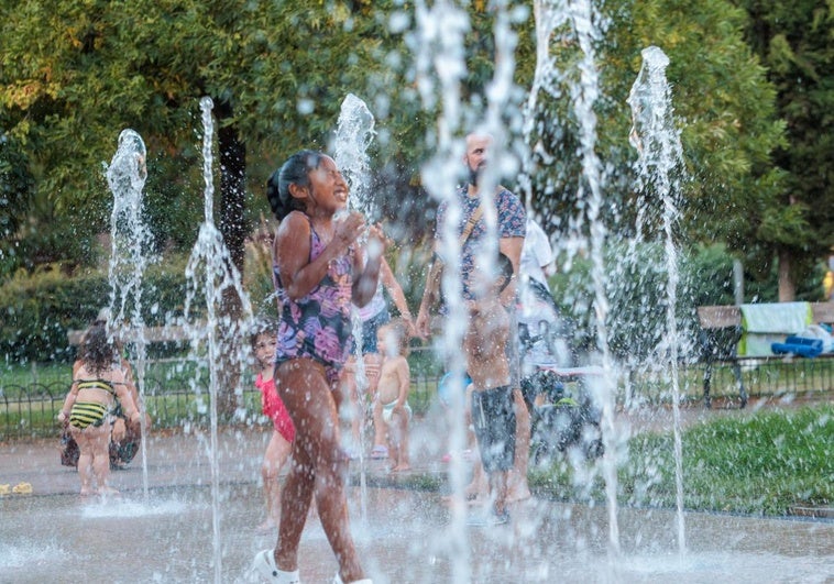 Aemet activa el aviso naranja por calor en Granada con temperaturas por encima de los 40 grados