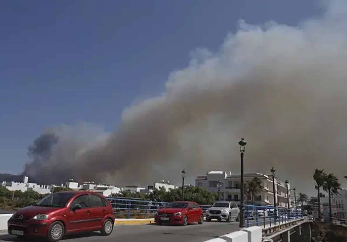 Atropellan a un guardia civil que colabaraba de forma voluntaria en el incendio de Tarifa