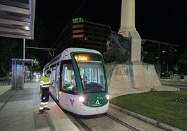El tranvía, en pruebas, el pasado mes de mayo, tras unas primeras pruebas en noviembre.