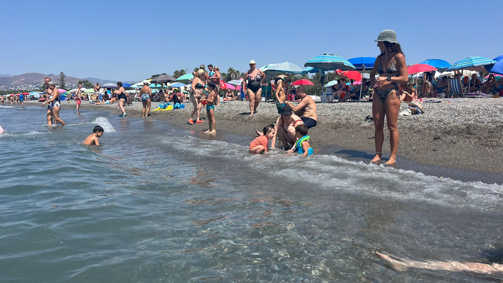 Ambientazo en la Costa para el puente