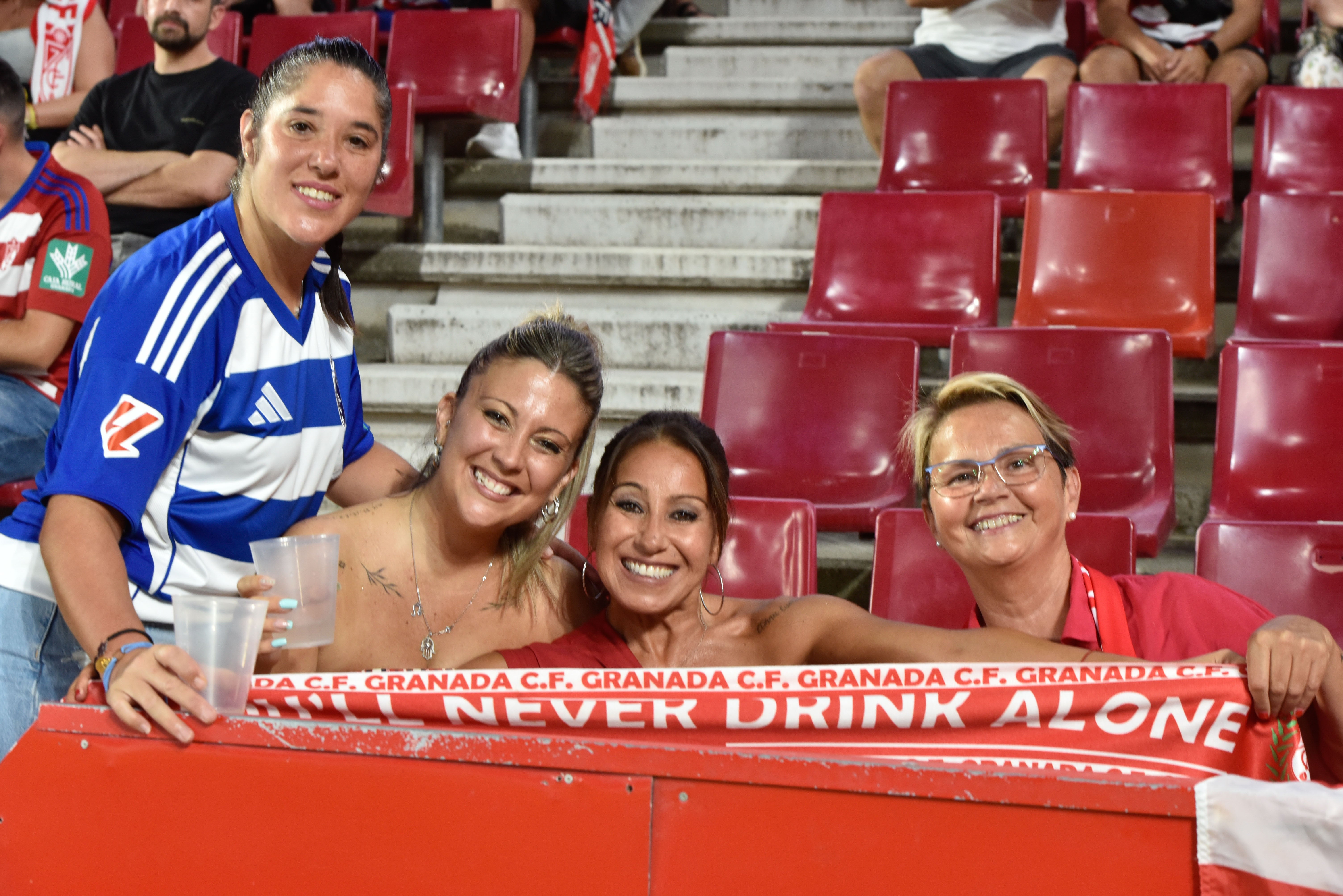 Encuéntrate en la grada del Granada-Depor