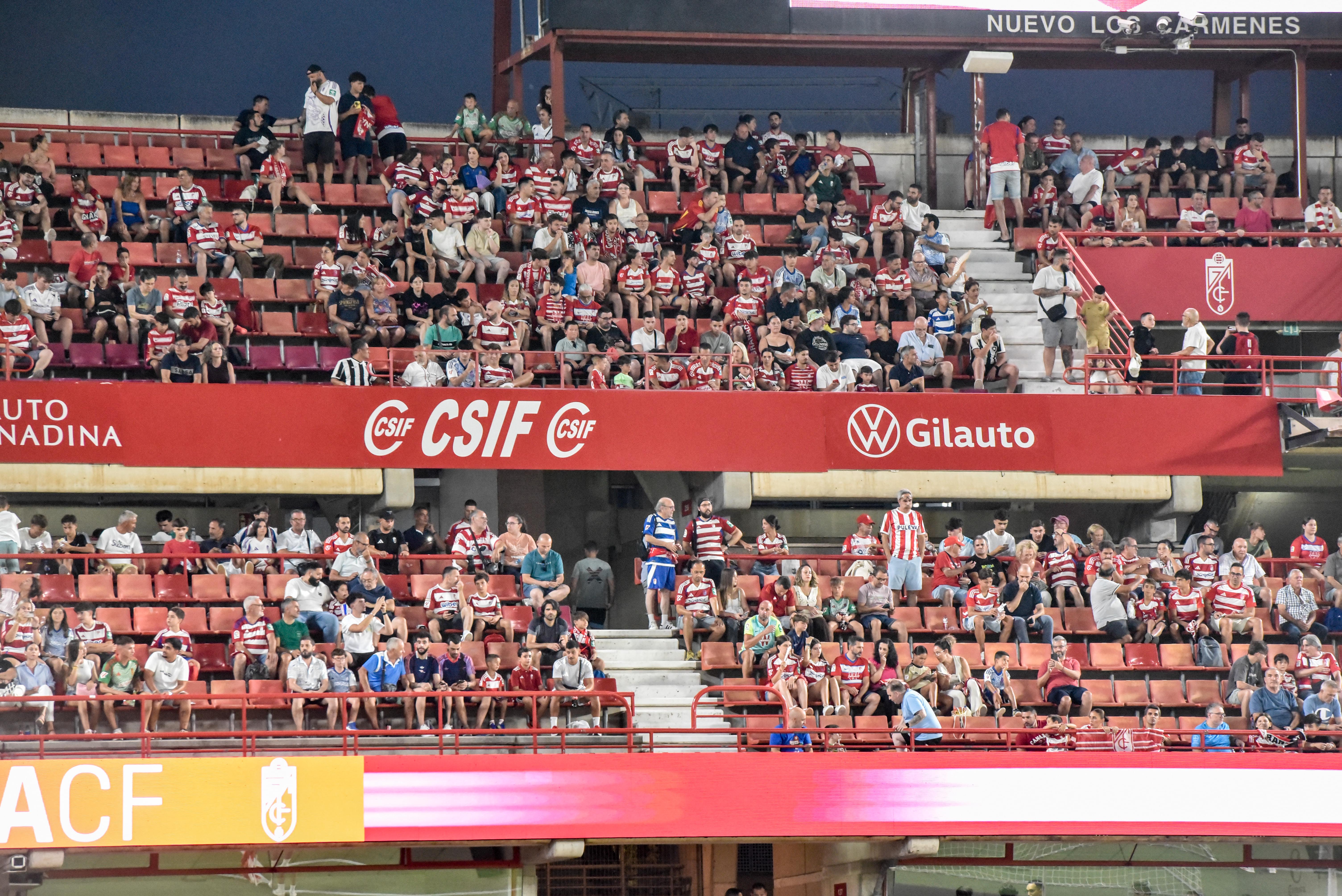 Encuéntrate en la grada del Granada-Depor