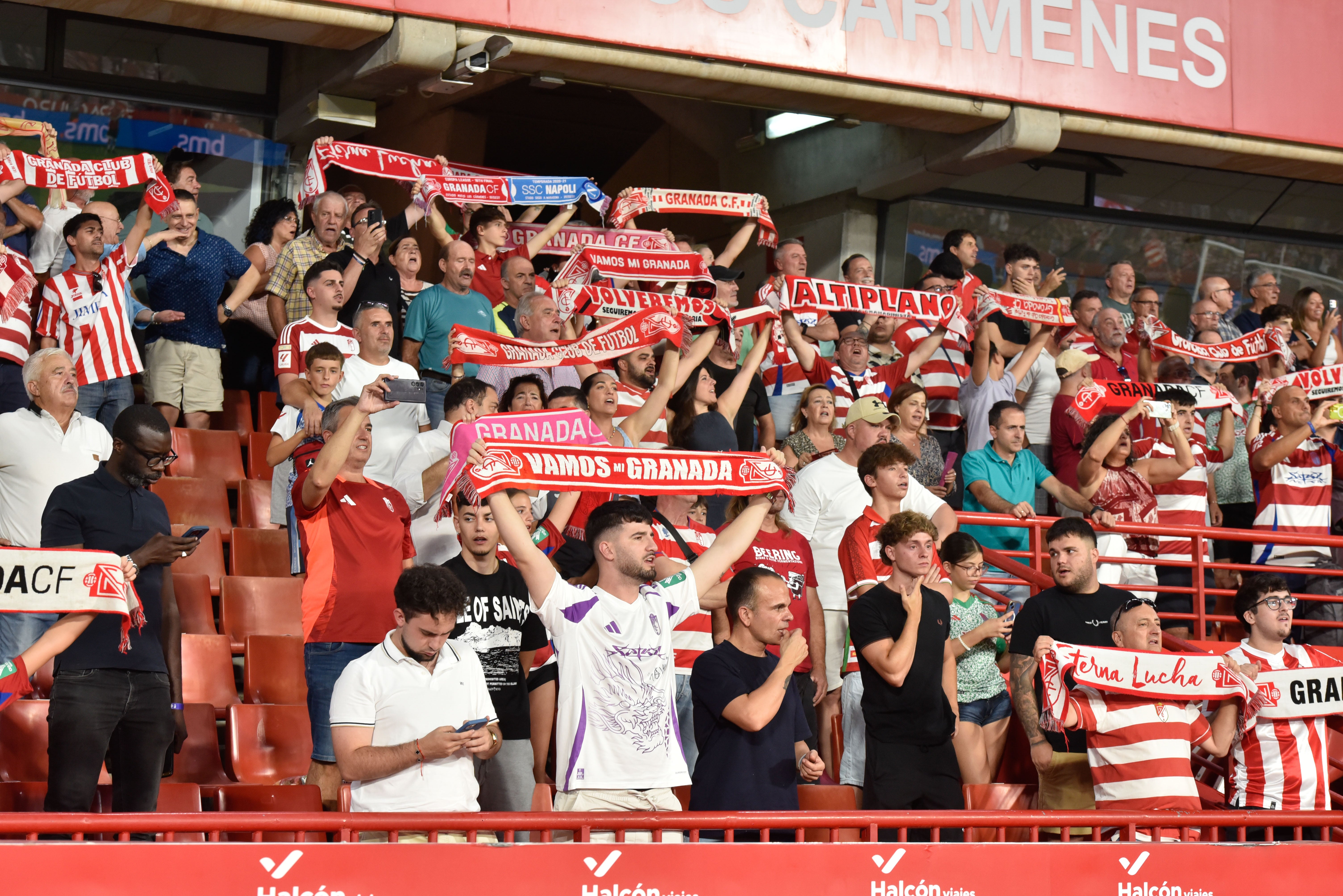 Encuéntrate en la grada del Granada-Depor
