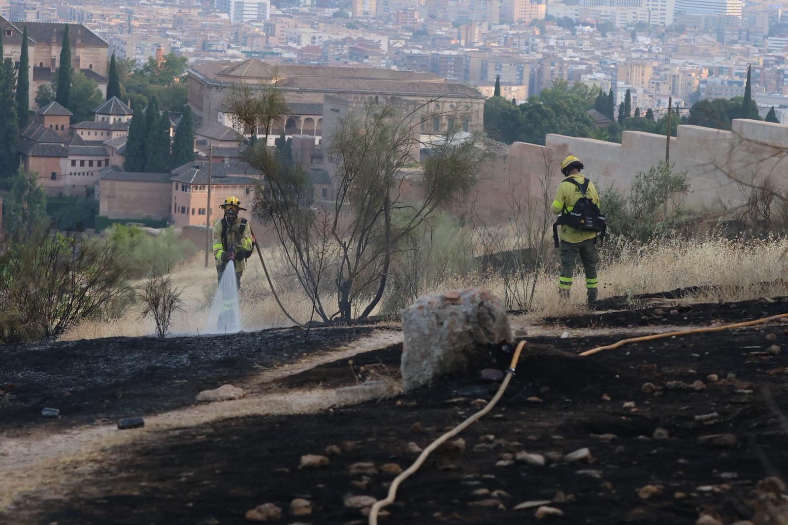 Las imágenes del incendio en San Miguel Alto