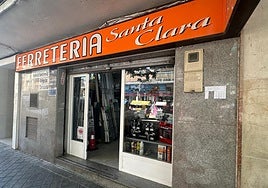 'Ferretería Santa Clara', calle Santa Clara Zaidín