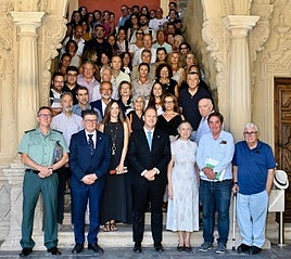 Autoridades y expertos en la inauguración de los Cursos.