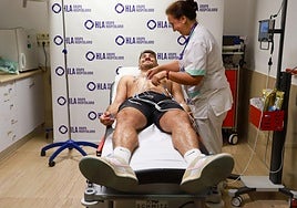 Iván Aurrecoechea pasa el recococimiento médico en La Inmacualada.