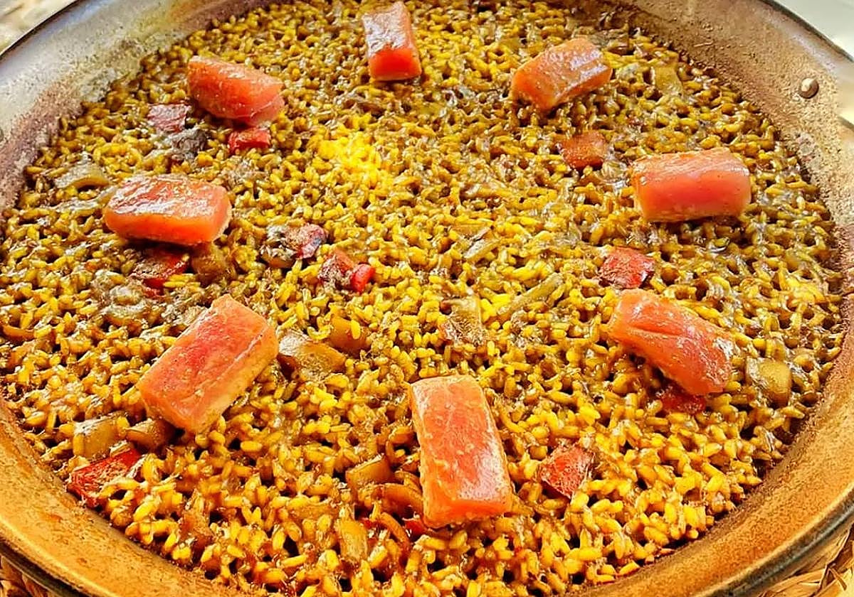 Arroz con atún marinado de La Gallineta, en el Pozo de los Frailes.