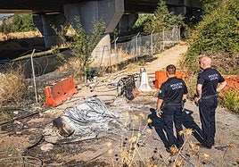 Restos del incendio del cable para la extración del cobre.