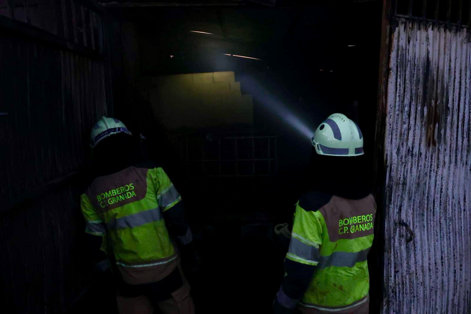 Desde dentro: Las imágenes del incendio de Benamaurel y Castilléjar