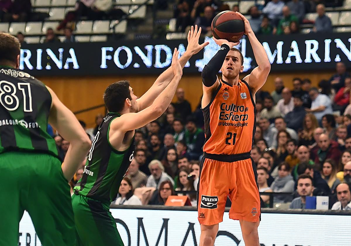 Matt Thomas, un consumado especialista en el triple para el Covirán