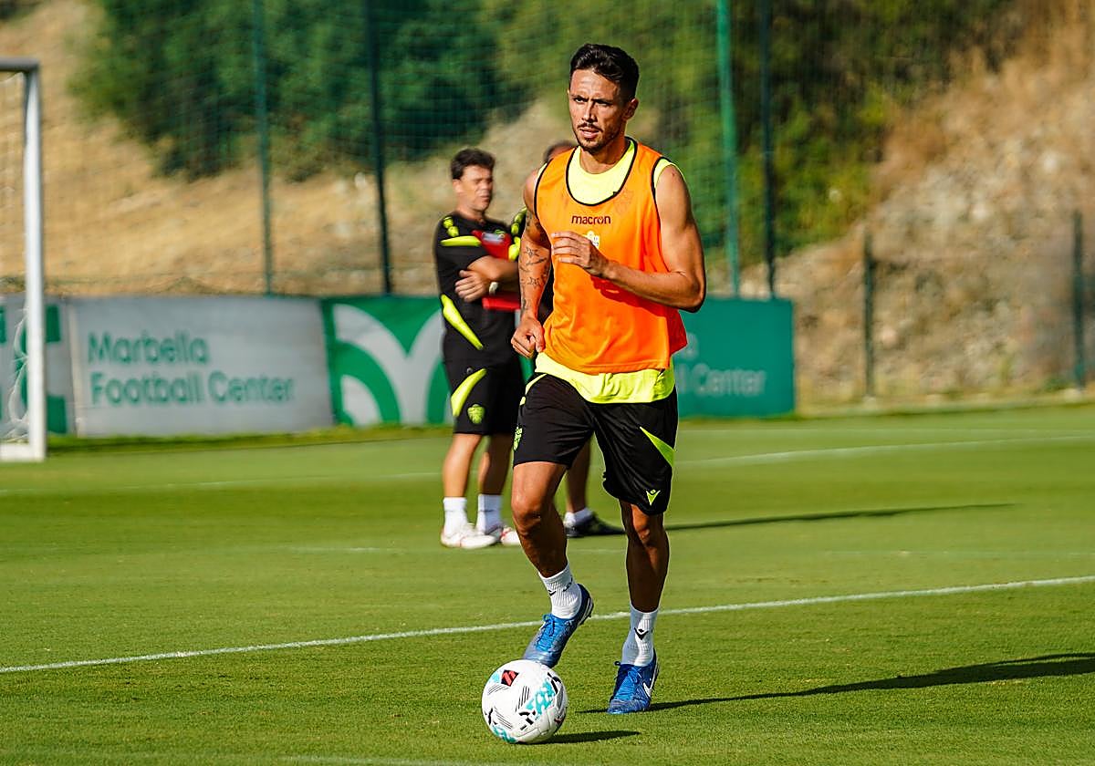 Nelson Monte durante la pretemporada en Marbella con el Almería