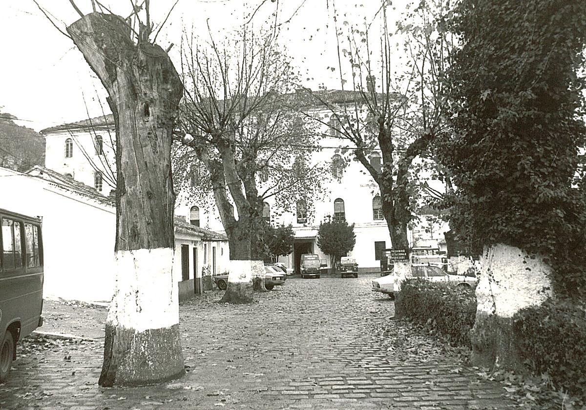 Antiguo cuertel de Las Palmas, en Granada.
