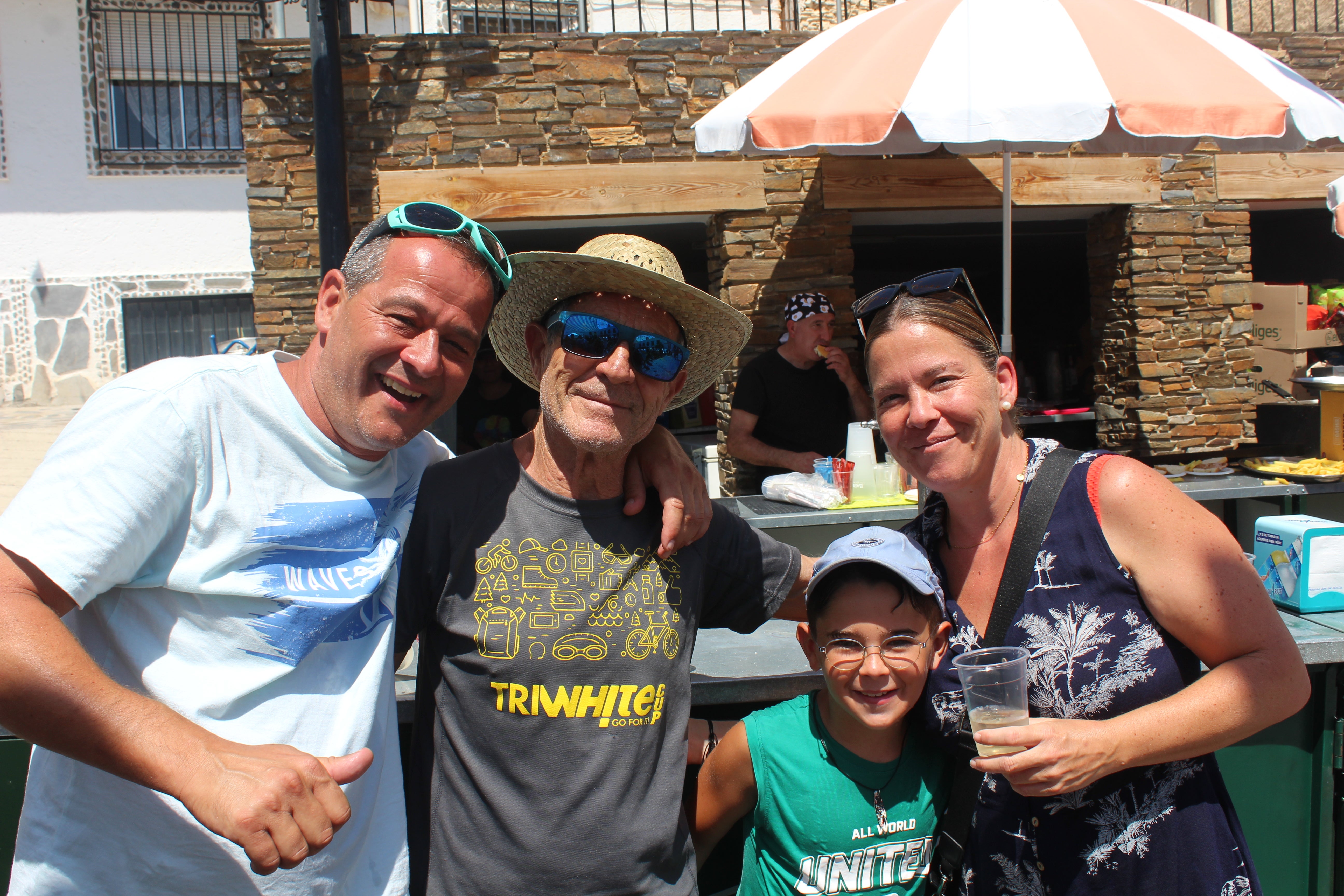 Velefique se da un festín de paella por sus Fiestas Patronales, en imágenes